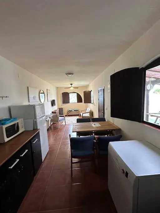 Paraiso De La Luz Casa Azul 2 Bedrooms, 2 Bathoorms, Kitchen All Private Cadiz Holiday home
